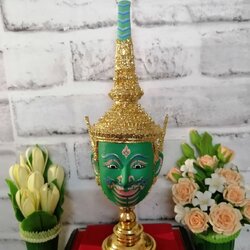 พระอินทร์ ขนาดกลาง เรซิ่นปิดทอง พร้อมฐานปิดทอง