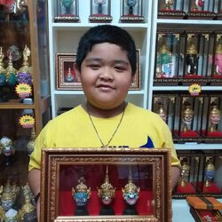 หัวโขนจิ๋ว 3 หัว พร้อมกอบรูปลายไทย