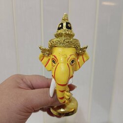 พระพิฆเนศ ขนาดจิ๋ว ขนาดตั้งหน้ารถ พร้อมฐานปิดทอง (สีเหลือง)