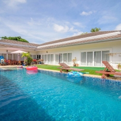 HR 4013 บ้านพักหัวหิน บ้านอเวนิว โต๊ะสนุ๊ก สระส่วนตัว