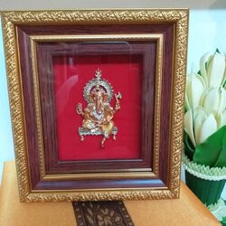 กรอบรูป พระพิฆเนศ พร้อมกล่องผ้าไหม