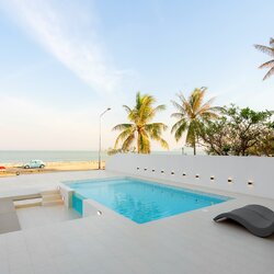 HR15070 บ้านพักติดทะเล The Gina Beach Villa Pranburi