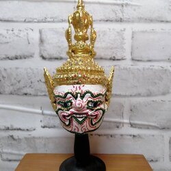 ตรีเศียร ขนาดกลาง