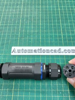 ข้อต่อสายไฟกันน้ำ ใช้กับสายไฟ ขนาด 0.5 ถึง 2.5 mm² 5 เส้น แบบขันน็อต