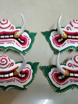 หน้ากากยักษ์