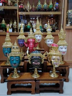 ชุดเศียรครู 10 เศียร ขนาดจัมโบ้ งานพรีเมี่ยม พร้อมฐานปิดทอง