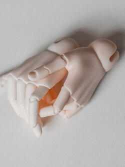 DF-A 1/3 Male Jointed Hands