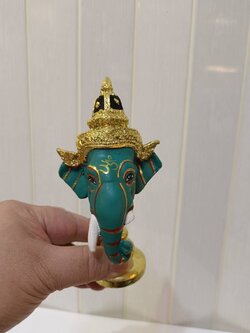 พระพิฆเนศ ขนาดจิ๋ว ขนาดตั้งหน้ารถ พร้อมฐานปิดทอง (สีเขียว)