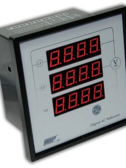 WIP ดิจิตอลโวลต์มิเตอร์ W-DV403 มิเตอร์วัดแรงดันไฟกระแสสลับ 3 เฟส Digital AC Voltmeter