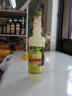 นํ้ามะนาว ติ่งฟง 755มล.