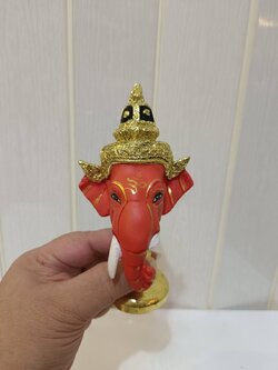 พระพิฆเนศ ขนาดจิ๋ว ขนาดตั้งหน้ารถ พร้อมฐานปิดทอง (สีส้ม)