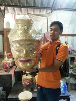 เศียรครู พ่อแก่ ขนาดใหญ่บิ๊ก