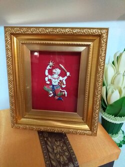 กรอบรูปที่ระลึกไทยๆ พร้อมกล่องผ้าไหม