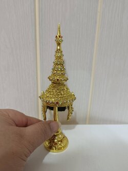 ชฎาพระ ขนาดจิ๋ว ประดับเพชร ขนาดตั้งหน้ารถ