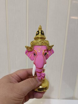 พระพิฆเนศ ขนาดจิ๋ว ขนาดตั้งหน้ารถ พร้อมฐานปิดทอง (สีชมพู)