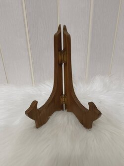 ฐานวางหน้ากาก