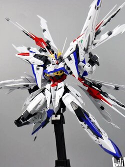 MG 1/100 Eclipse + Maneuver Striker Pack[6658][Daban]