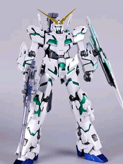MG 1/100 RX-0 UNICORN FIGTHER Titanium Finish[6637S][DABAN]