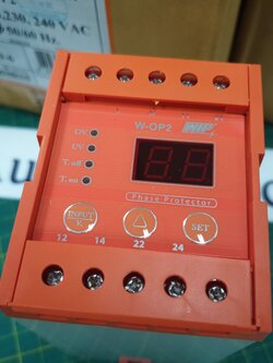 WIP ดิจิตอลเฟสโปรเทคเตอร์ W-OP2 อุปกรณ์ป้องกันไฟตก ไฟเกิน Digital Phase Protector