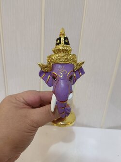 พระพิฆเนศ ขนาดจิ๋ว ขนาดตั้งหน้ารถ พร้อมฐานปิดทอง (สีม่วง)
