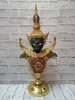 หุ่นพิเภก พร้อมฐานทอง