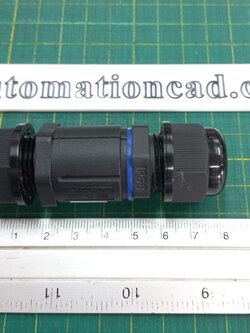 ข้อต่อสายไฟกันน้ำ ใช้กับสายไฟฟ้า เบอร์ 0.5 ถึง1.5 mm² 3 เส้น แบบขันน็อต