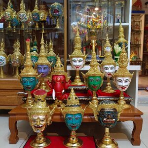 ขนาดกลาง (เรซิ่น)