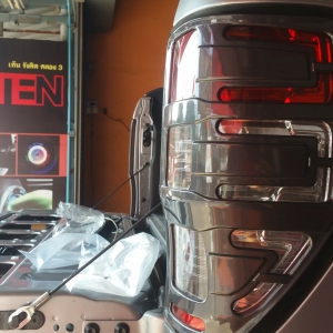 ติดตั้งชุดล็อคฝาท้าย ranger และเปิดระบบกันขโมย ranger กล้องมองหลังlogoเดิมคันที่3