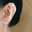 ต่างหูชุดแยก 2 ชิ้นหน้าหลัง หน้าดอกไม้เพขรดีไซน์เก๋ๆ 1.5 cm งานเพชรบาเก็ต Cubic Zirconia เล่นไฟสวย หลังมุกสีขาว 16 mm งานสวยเรียบหรูดูดี หวานน่ารักๆ #MadeinKorea #jewelry