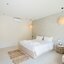 HR15083 บ้านพักติดทะเลหัวหิน The Rest Beachfront Hua Hin Pool Villa