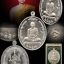 เหรียญพระอาจารย์จิ รุ่นเจริญพร เนื้อเงิน เลข ๑๐๖ จารมือ ตอกโค๊ต (เนื้อเงินสร้าง๓๙๙เหรียญ)ออกวัดหนองหว้า ปี๒๕๕๓ กล่องเดิม