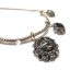 สร้อยคอวินเทจพรีเมี่ยม soft antique gold แต่งจี้ดอกไม้เพชรคิวบิค 5 ตัว งานจิวเวลรี่สวยมากๆ ค่ะ ไล่ขนาดสลับสี: เทาและคราม ขนาด 42 + 4 cm จี้ตัวกลาง 2 cm ถัดไป 1.5 cm และ 1.3 cm